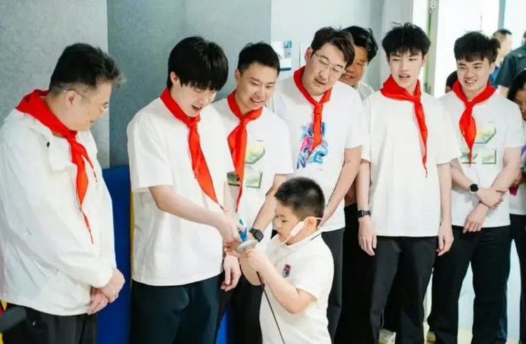 林昀儒大陸活動戴紅領巾   教育部體育署:對等尊嚴  相互尊重  勿藉機矮化臺灣